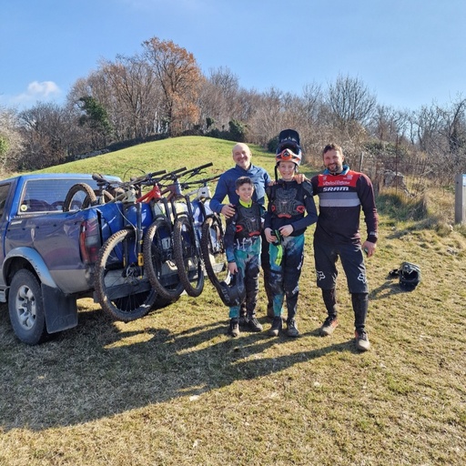 Bike Shuttle Pickup 4 posti ½ giornata